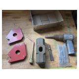 Air chisel, sledge head, angle magnets