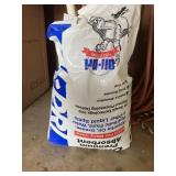 Open bag oil dry