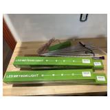 4 LED white light Meteor Shower/Rain lights NIB