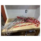 10 Candy Canes & 2x10 Led Icicle lights work