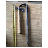 Hammer & crowbar