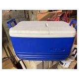 Igloo Split top Cooler w/handles 25x14x15