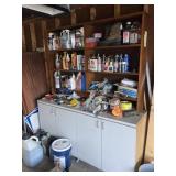 Cupboard NO CONTENTS, needs removed