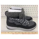 Clarks size 8 1/2