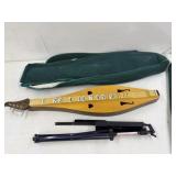 Applecreek AC100 Mountain Dulcimer & music stand t