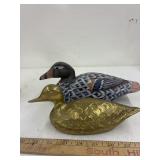 2 ducks. 1 brass other wood
