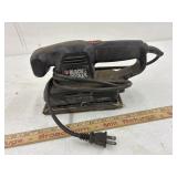 Black and decker sander runs