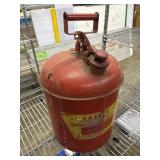 5 gallon safety gas can