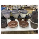 12 + flower pots, plastic