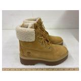 Timberland size 7 1/2
