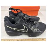 Nike size 10