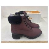 Timberland size 7 1/2