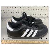 Adidas samba size 1 1/2 kids