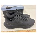 Nike size 11 1/2