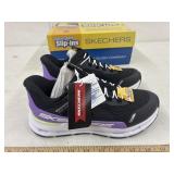 Skechers size 4