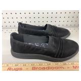 Clarks size 6
