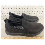 Clarks Cloudsteppers, size 5 1/2 black