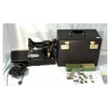 Singer 222 Featherweight Portable4 Sewing Machine