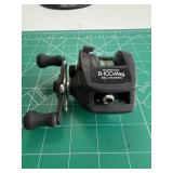 Shimano Baitcaster B-100 Mag