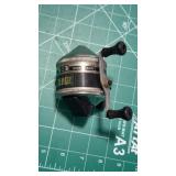 Vintage Zebco 33 Spincast Reel