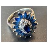 10 KT GOLD COCKTAIL RING WITH SAPPHIRES