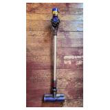 DYSON V8 CORDLESS VACUUM