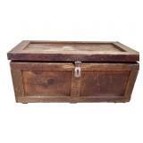 PANELLED PINE TOOL CHEST