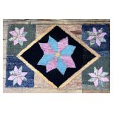 QUEBEC STAR HOOKED RUG