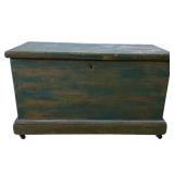 DOVETAILED PINE BLANKET BOX