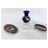 MOORCROFT VASE AND ASHTRAYS