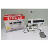 Singer 4562 Sewing Machine