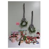 Christmas w/ Grinch S&P Shakers & More