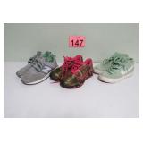 Womens Sneakers sz 6