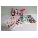 Gnome Lot w/ Towels & More