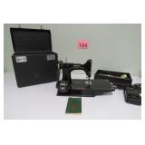 Vtg Singer Portable Sewing Machine 221-1