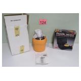 Ice Cream Maker & Pizzelle Baker