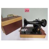 Vtg Singer Portable Sewing Machine 99K