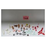 Vtg Doll House Accessories & People