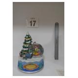 Disney Winnie The Pooh Snow Globe - Musical