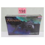 Sealed Star Trek 1995 Voyager Maquis Ship Model