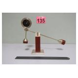 Vtg Seiko Balancing Desk Clock