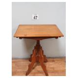 Victorian Pedestal Table 16x22x27