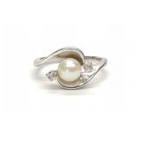 10K White Gold & Pearl 6mm Bypass Ring (sz 6)