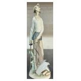 LLADRO PORCELAIN FIGURE