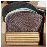 LOT OF PLACEMATS/PADS