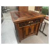 ANTIQUE CHINESE CABINET