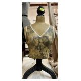 VINTAGE DRESS FORM BUST
