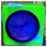 URANIUM VASELINE GLASS CLOCK - NEW HAVEN
