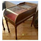 ANTIQUE VICTORIAN DISPLAY CASE