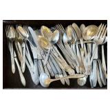 SP FLATWARE SERVICE WITH BOX